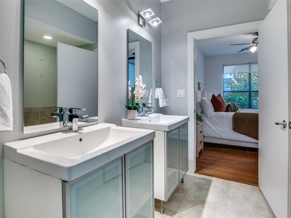 4040 N Hall Street  105, Dallas Texas 75219