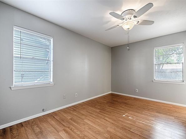 2304  Meadow Crest , Irving Texas 75060