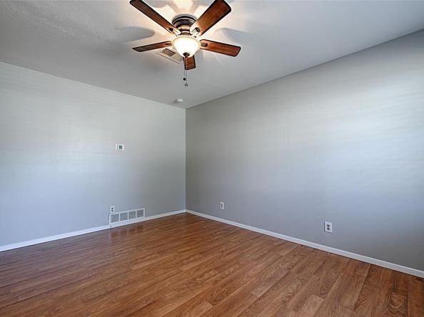 2304  Meadow Crest , Irving Texas 75060