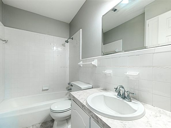 2304  Meadow Crest , Irving Texas 75060