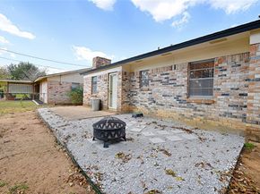 2304  Meadow Crest , Irving Texas 75060