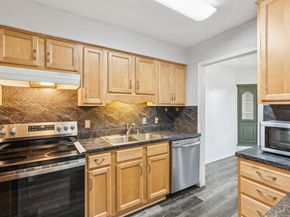 5014  Les Chateaux Drive  230, Dallas Texas 75235