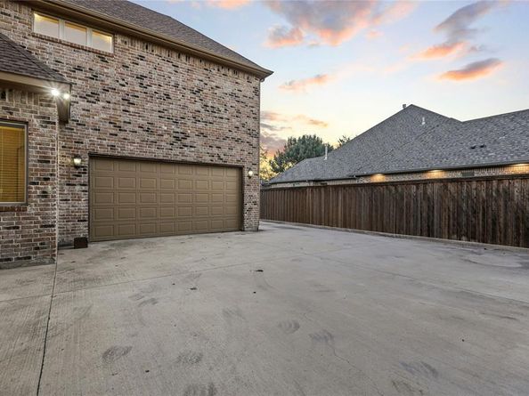 920  Joe Boy Court , DeSoto Texas 75115