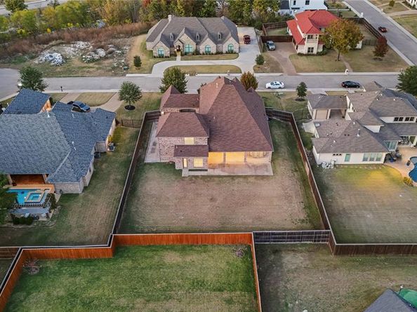 920  Joe Boy Court , DeSoto Texas 75115