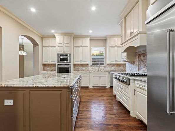 920  Joe Boy Court , DeSoto Texas 75115