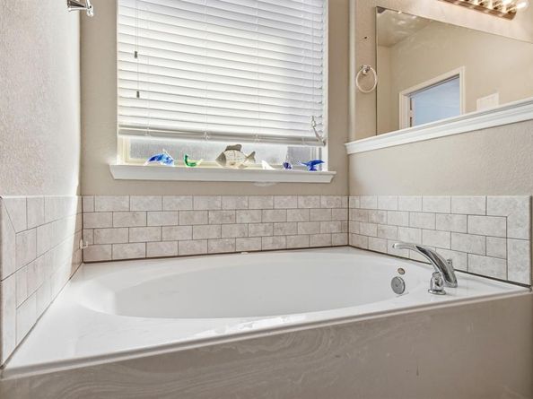 513  Partridge Drive , Aubrey Texas 76227