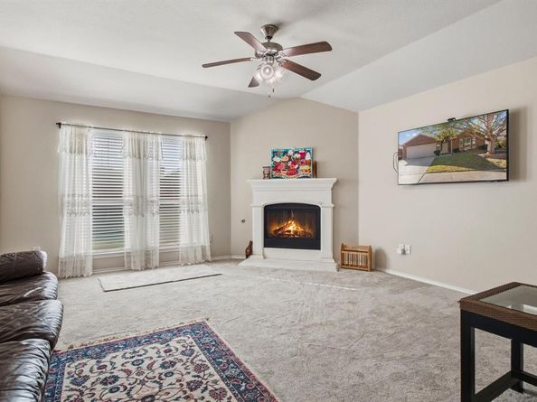 513  Partridge Drive , Aubrey Texas 76227