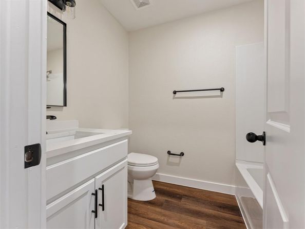 514  Fort Worth Street , Mansfield Texas 76063