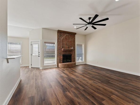 514  Fort Worth Street , Mansfield Texas 76063