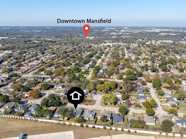 514  Fort Worth Street , Mansfield Texas 76063
