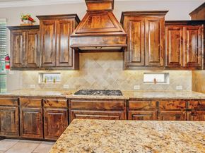 1001  Vineyard Drive , Euless Texas 76039