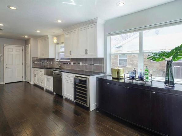 10282  Vinemont Street , Dallas Texas 75218