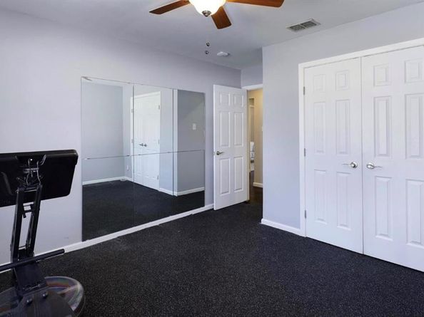 10282  Vinemont Street , Dallas Texas 75218