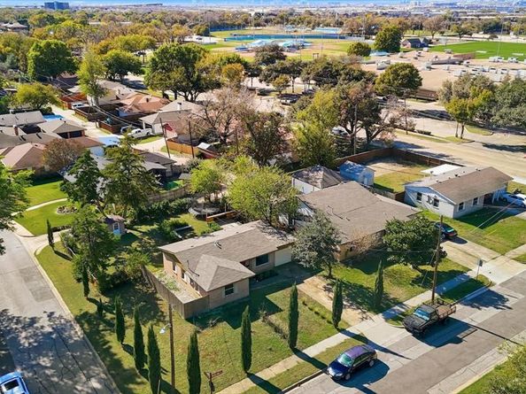 2776  Richland Avenue , Farmers Branch Texas 75234