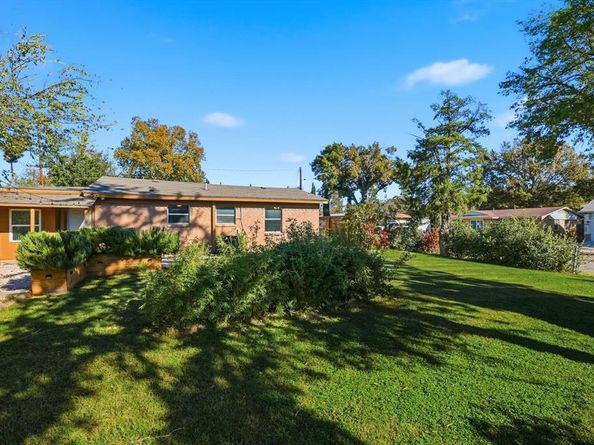 2776  Richland Avenue , Farmers Branch Texas 75234