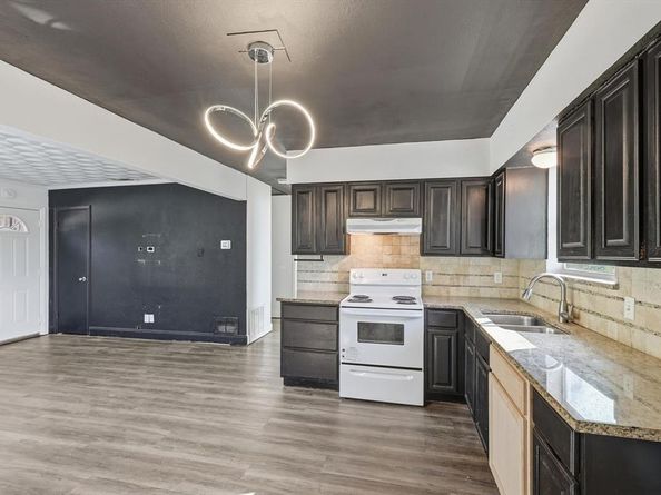 2776  Richland Avenue , Farmers Branch Texas 75234