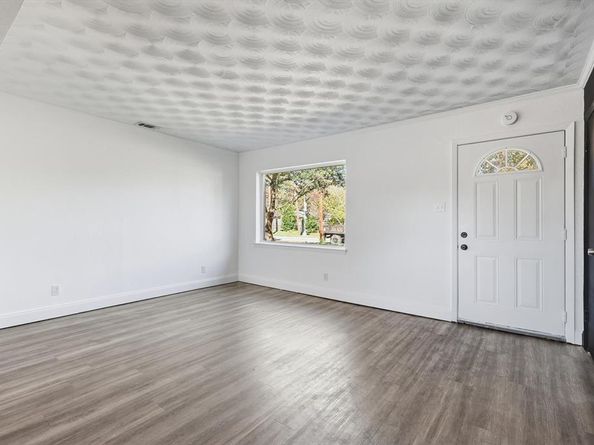 2776  Richland Avenue , Farmers Branch Texas 75234