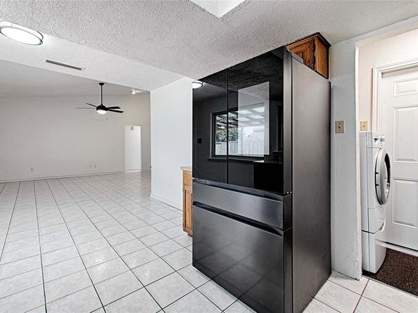 2511  Via Avenida  , Carrollton Texas 75006