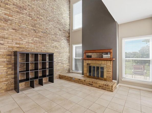 828  Pebble Beach Drive , Garland Texas 75043
