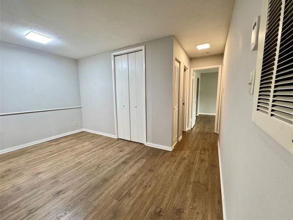 5981  Arapaho Road  304, Dallas Texas 75248