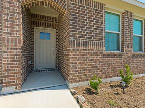 1237  Almond Road , Azle Texas 76020