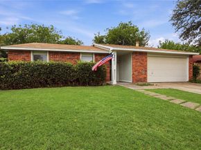 5733  Maiden Lane , Fort Worth Texas 76131