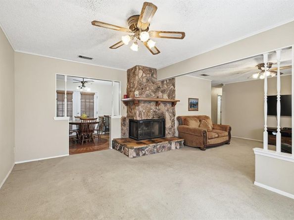1309  De Ridder Avenue , Fort Worth Texas 76106