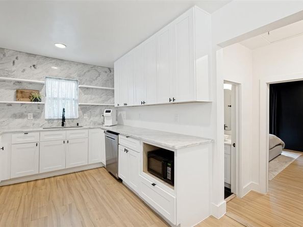 8903  Groveland Drive , Dallas Texas 75218