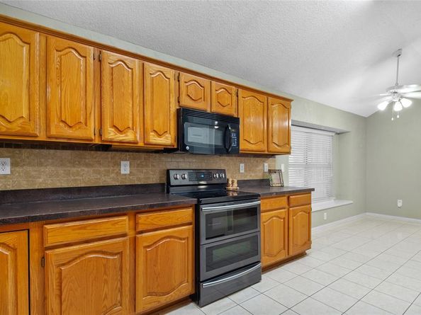 2726  Crosslands Drive , Garland Texas 75040