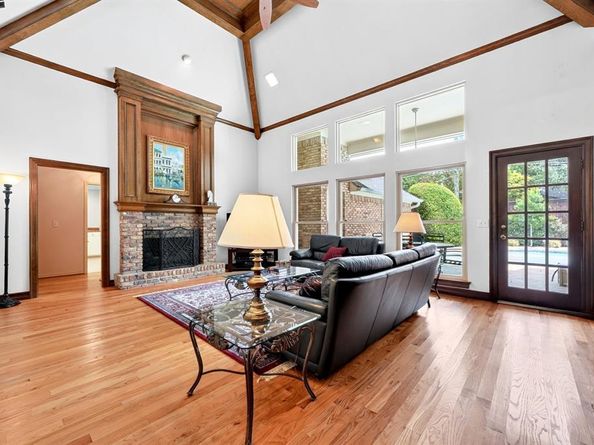 5901  Flintshire Lane , Dallas Texas 75252