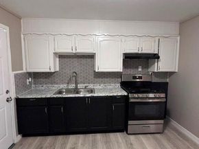 2713  Hanger Avenue , Fort Worth Texas 76105