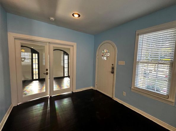 1009 E Humbolt Street , Fort Worth Texas 76104