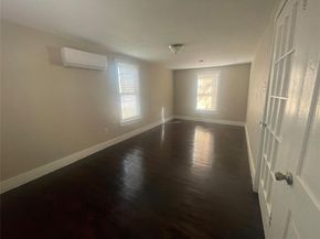 1009 E Humbolt Street , Fort Worth Texas 76104