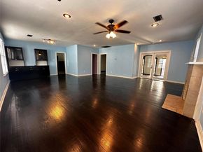 1009 E Humbolt Street , Fort Worth Texas 76104