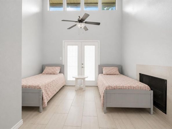9607  Walnut Street  11107, Dallas Texas 75243