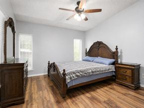 9607  Walnut Street  11107, Dallas Texas 75243