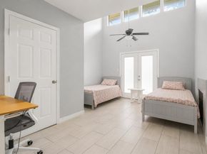 9607  Walnut Street  11107, Dallas Texas 75243