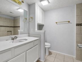 9607  Walnut Street  11107, Dallas Texas 75243