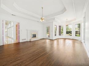 10445  Strait Lane , Dallas Texas 75229