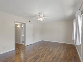 10650  Steppington Drive  211, Dallas Texas 75230