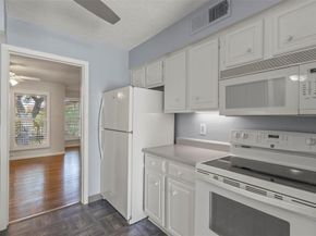 10650  Steppington Drive  211, Dallas Texas 75230