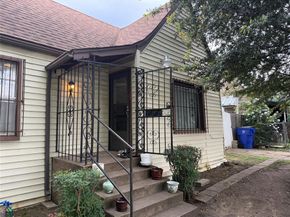 1018 E Woodin Boulevard , Dallas Texas 75216