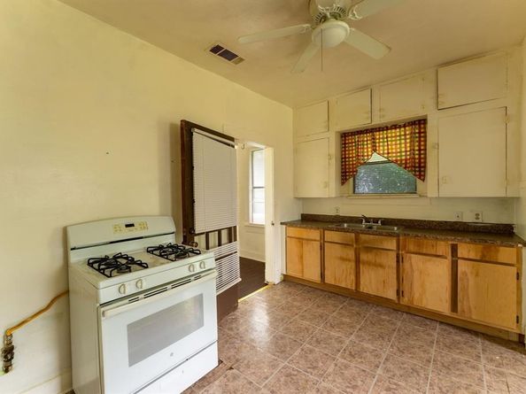 5808  Wellesley Avenue , Fort Worth Texas 76107