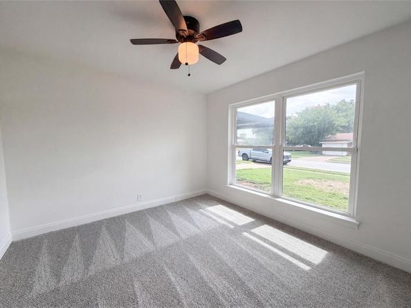 137 S Valera Court , Fort Worth Texas 76134