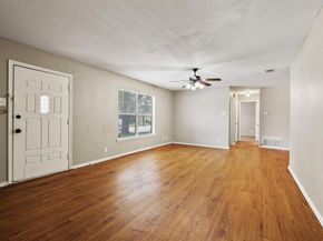 805  Mulkey Lane , Denton Texas 76209