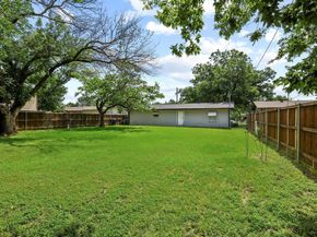 805  Mulkey Lane , Denton Texas 76209