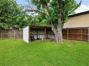 805  Mulkey Lane , Denton Texas 76209