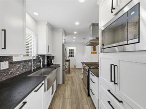 2129  Goerte Drive , Grand Prairie Texas 75051
