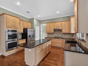 2409  Summer Court , Arlington Texas 76001
