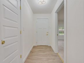 1211  Robin Glen Drive , Dallas Texas 75232